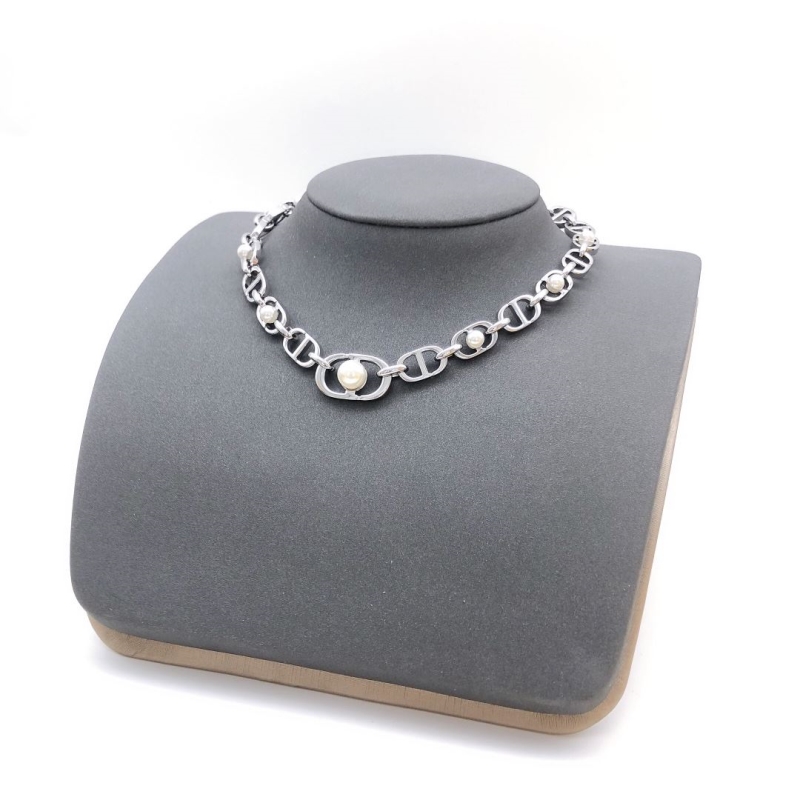 chr1st1an D10r necklaces